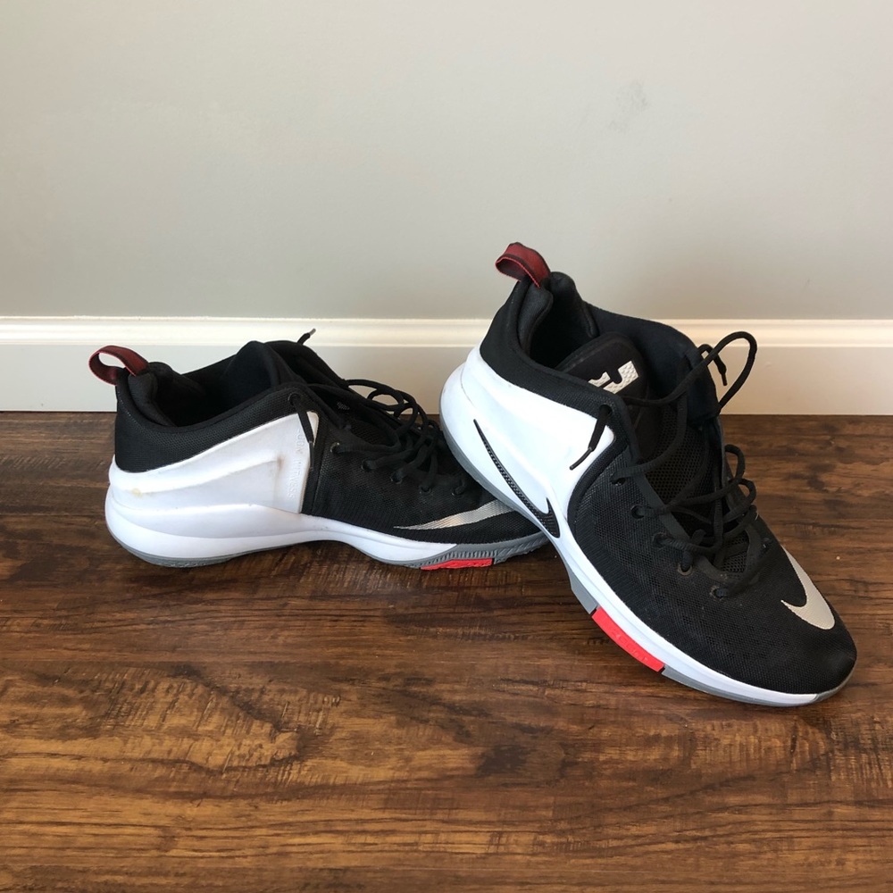 Men’s LeBron basketball shoes
